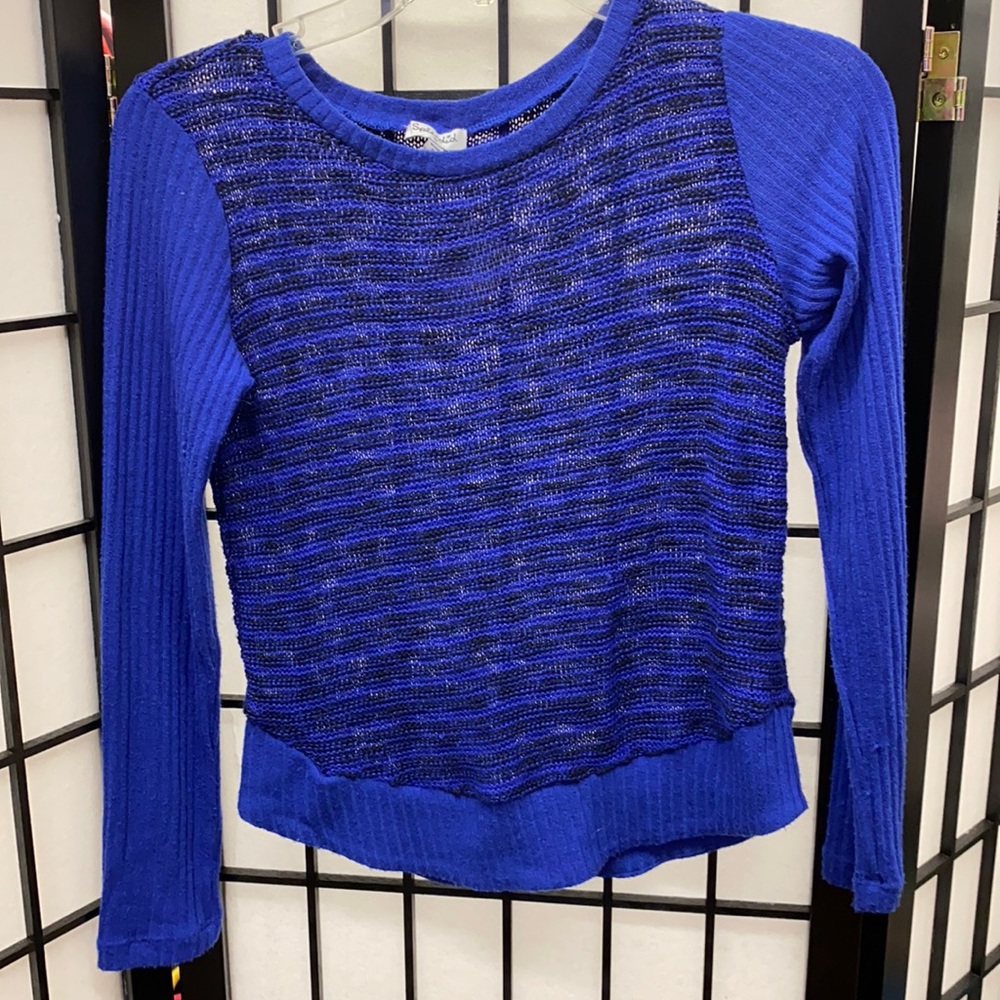 Girls sweater